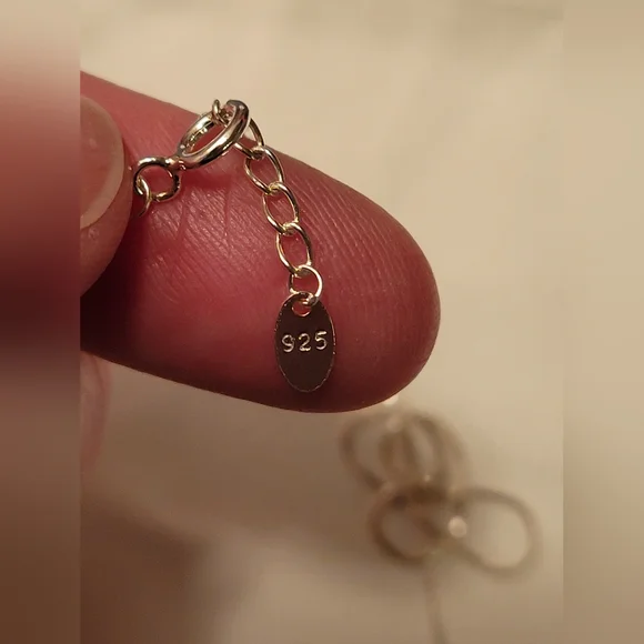 Salty Cali 925 Shell Necklace - Picture 4 of 4